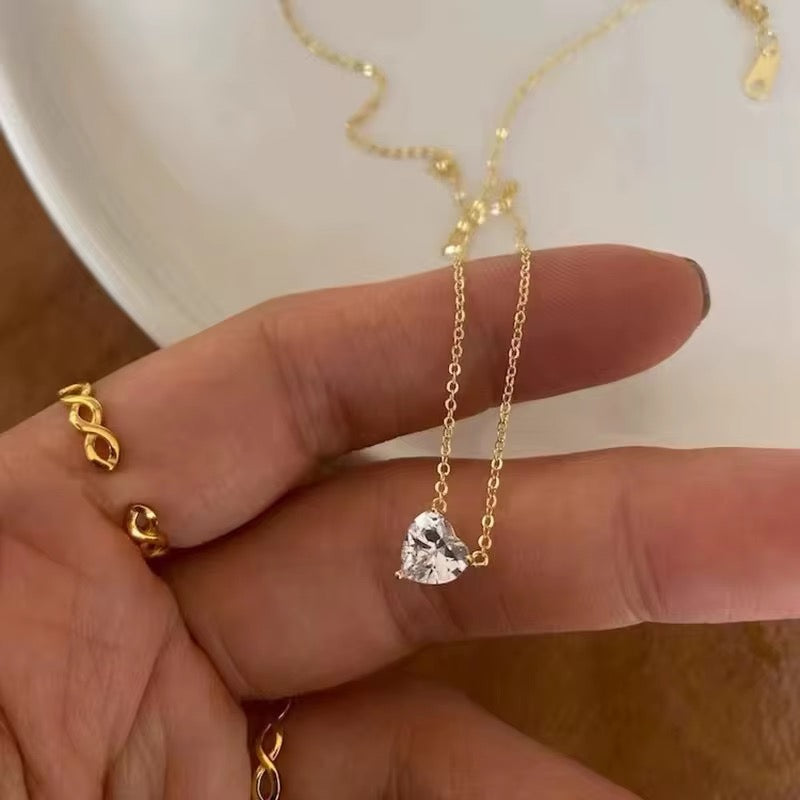 Divine Dainty Heart Necklace - 18K Gold Plated